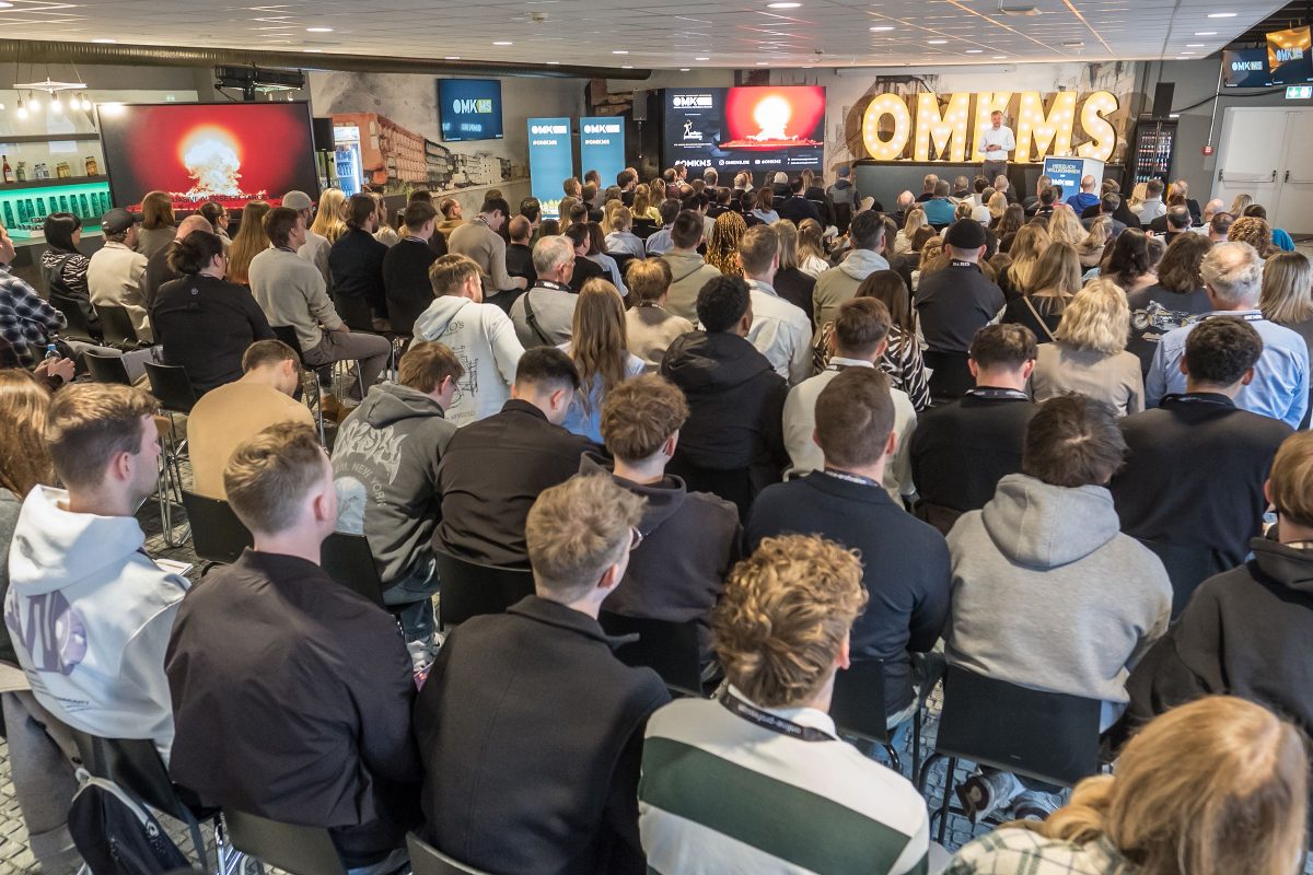 Volles Auditorium auf der OMKMS
